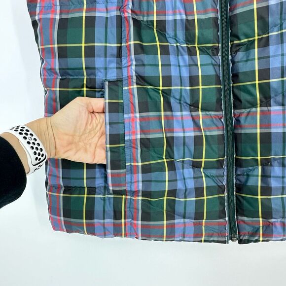 Lands End Girls Puffer Vest Down Filled Plaid Green Size L 14 - 16 Pockets - Picture 6 of 7